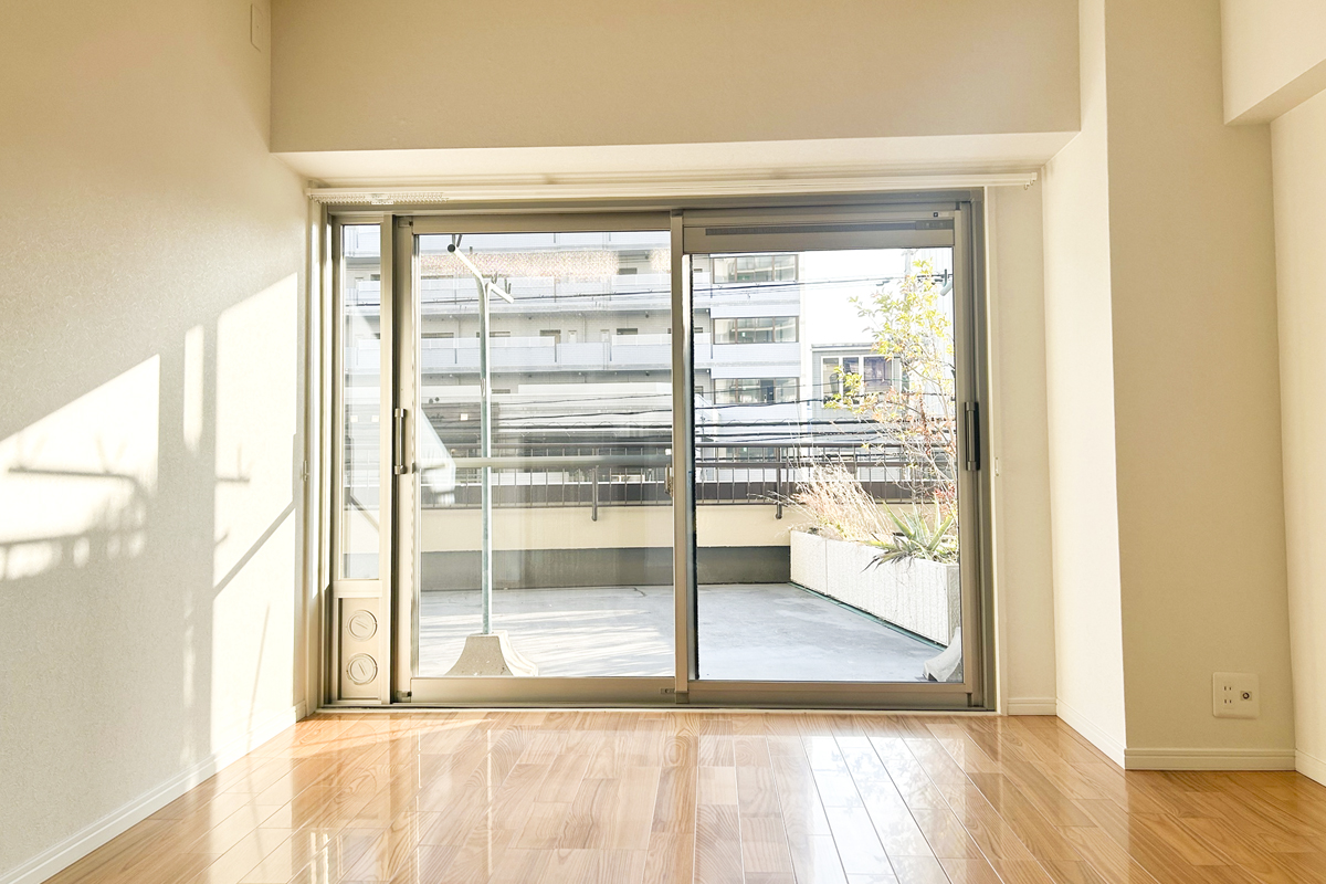 施工事例 吹田市山田西 ご実家のマンションを理想の住まいへフルリフォーム LDK01