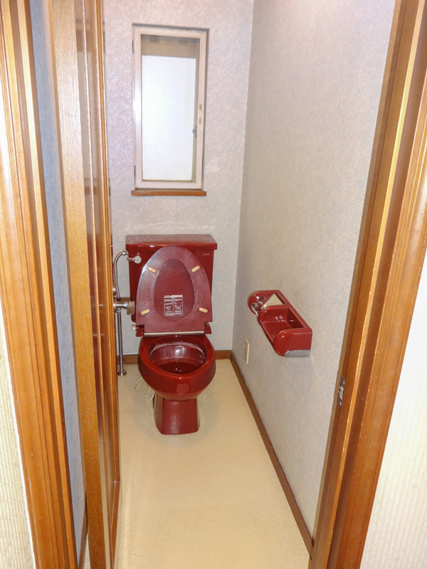 施工事例 クセのないシンプルなトイレに築25年戸建てのリフォーム Before