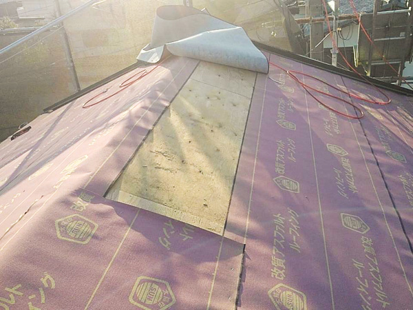 施工事例 池田市旭丘 台風被害の修繕屋根の葺き替え ルーフィング01