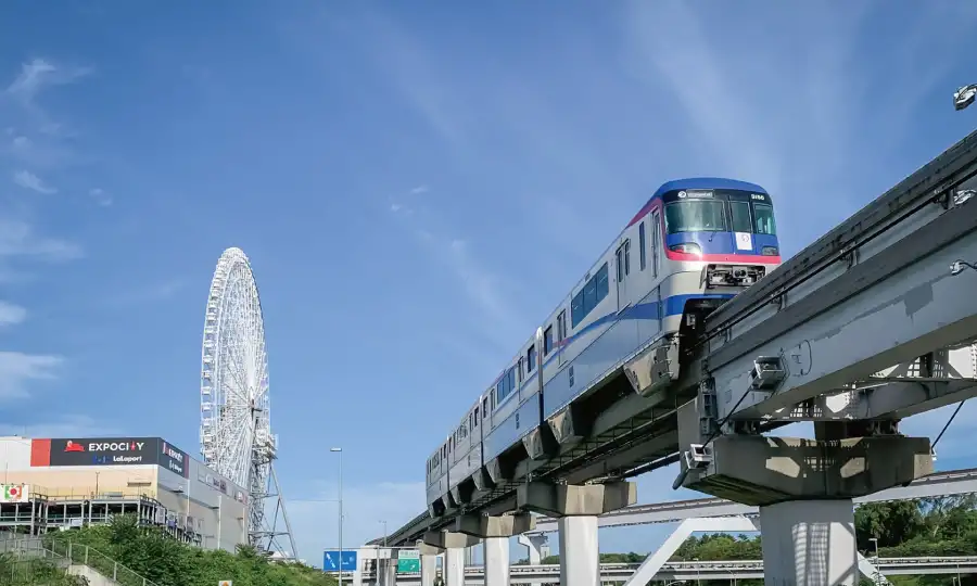 万博記念公園駅の交通利便性