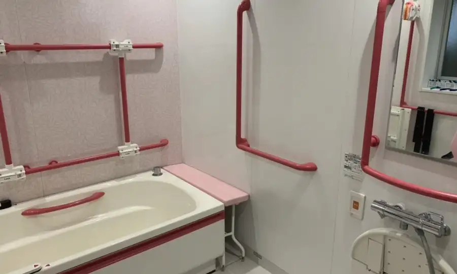 安心を支える：適切な位置への手すりの設置